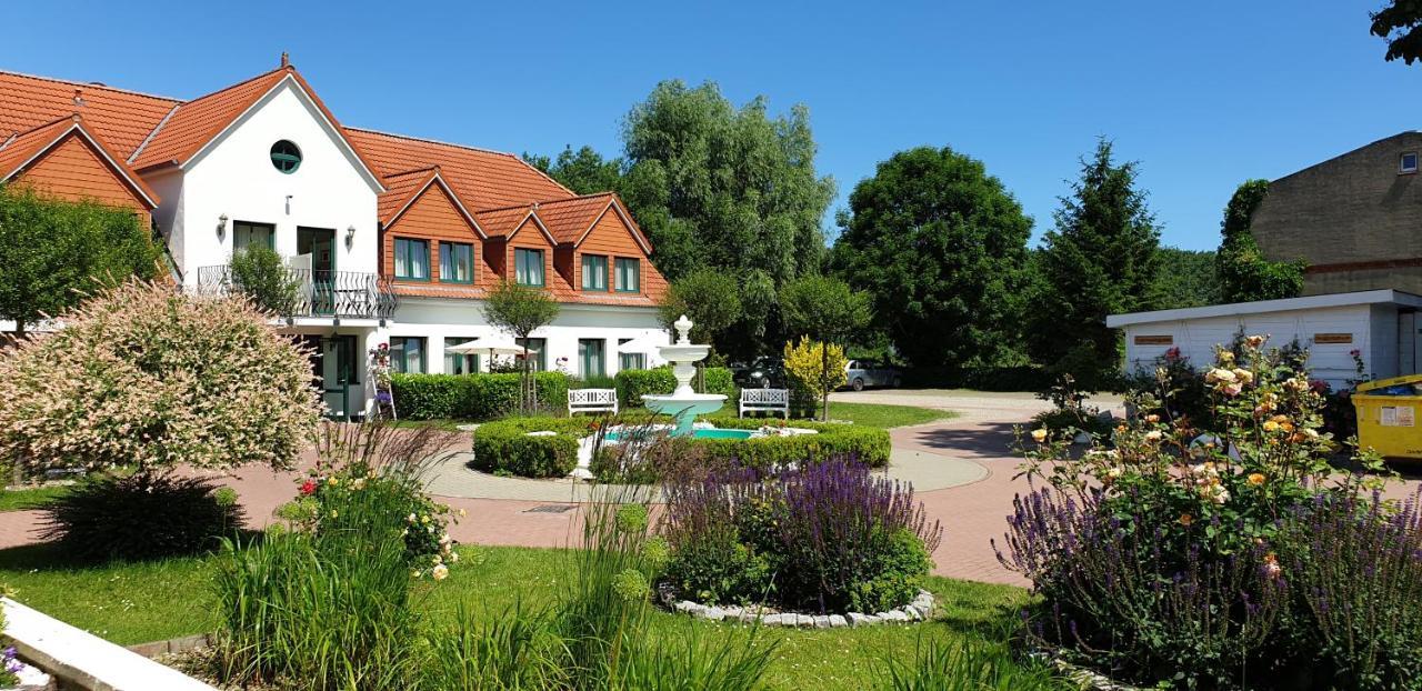 Ferienbungalow Haus Am Teich Больтенгаген Екстер'єр фото